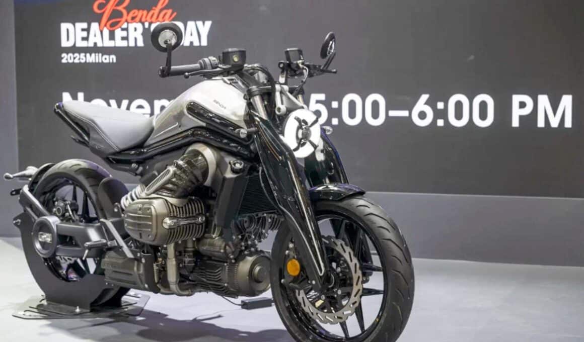 De Benda P51, een hybride boxer