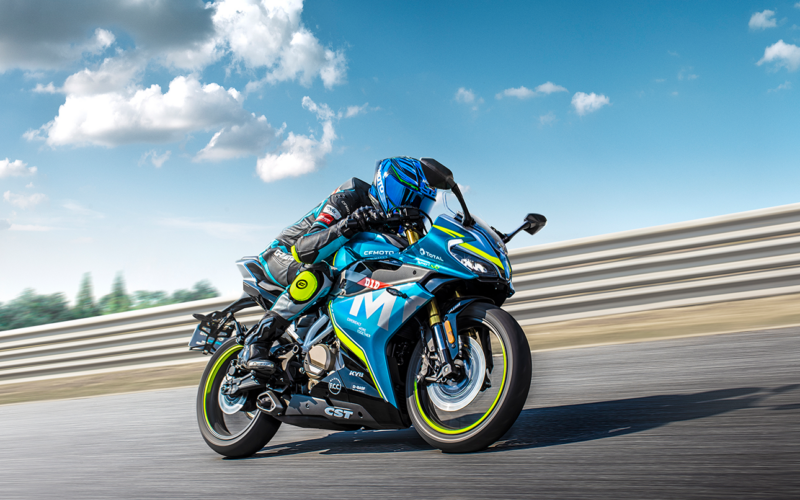 CFMOTO 250SR-R