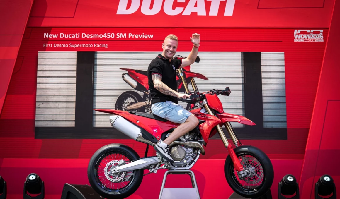 Ducati Desmo450 SM supermoto modeljaar 2027