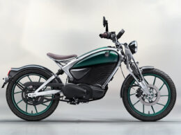 Flying Flea C6 elektrische motorfiets in studio