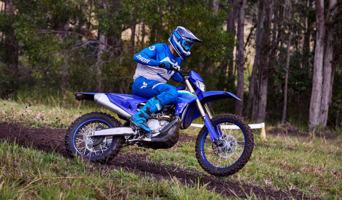 Yamaha WR450F 2027 in actie tijdens endurorijden
