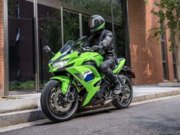 De Kawasaki Ninja 650, modeljaar 2027