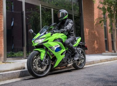 De Kawasaki Ninja 650, modeljaar 2027