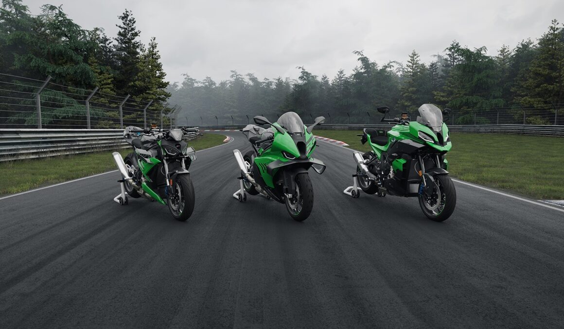 BMW M 1000 RR, M 1000 R en M 1000 XR in Nürburgring Green