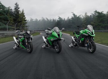 BMW M 1000 RR, M 1000 R en M 1000 XR in Nürburgring Green